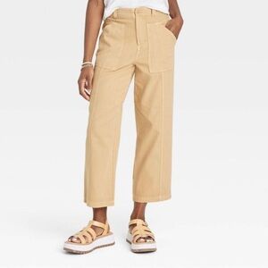 Universal Thread Beige Cropped Trousers